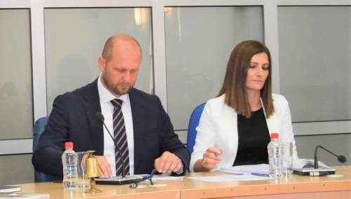 Okerić pokrenuo inicijativu za sufinansiranje najma stanovanja za mlade bračne parove