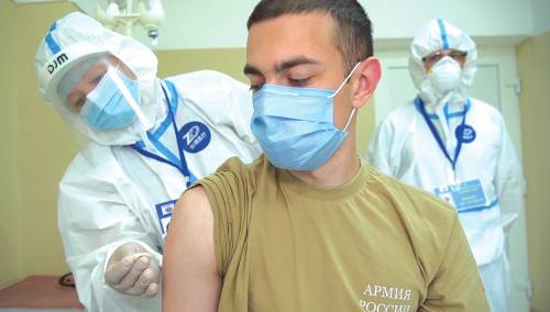 Oko 2,2 miliona Rusa primilo prvu dozu vakcine Sputnik V