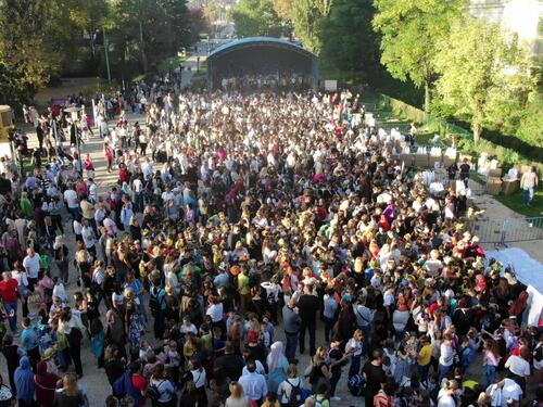 Oko 2.500 učenika iz Novog Sarajeva proslavilo 'Dan dječije radosti'