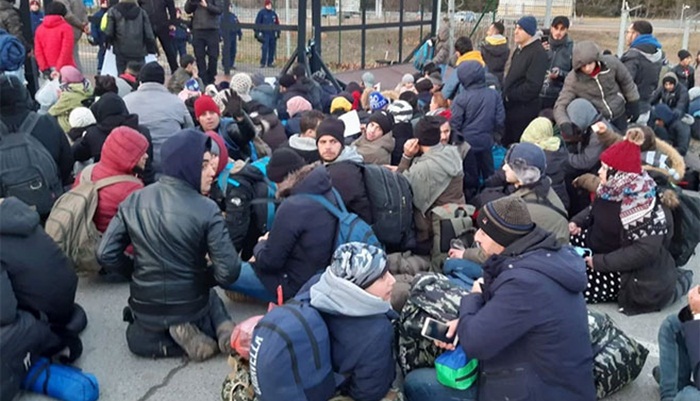 Oko 200 migranta blokirana na srpsko-mađarskoj granici
