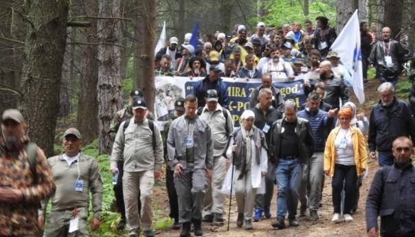 Oko 3000 učesnika 'Marša mira' danas stiže u Potočare