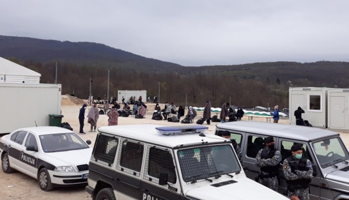 Oko 320 migranata do sada izmješteno u kamp na lokalitetu Lipa