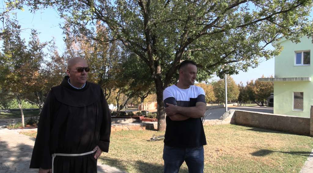 Oko 50 osoba godišnje u Međugorju se liječi od ovisnosti o drogi, kocki, alkoholu, internetu 