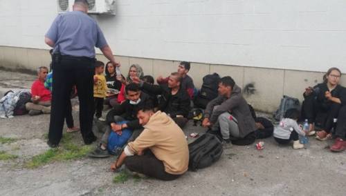 Oko 60 migranata iz Afganistana noć provelo u Goraždu