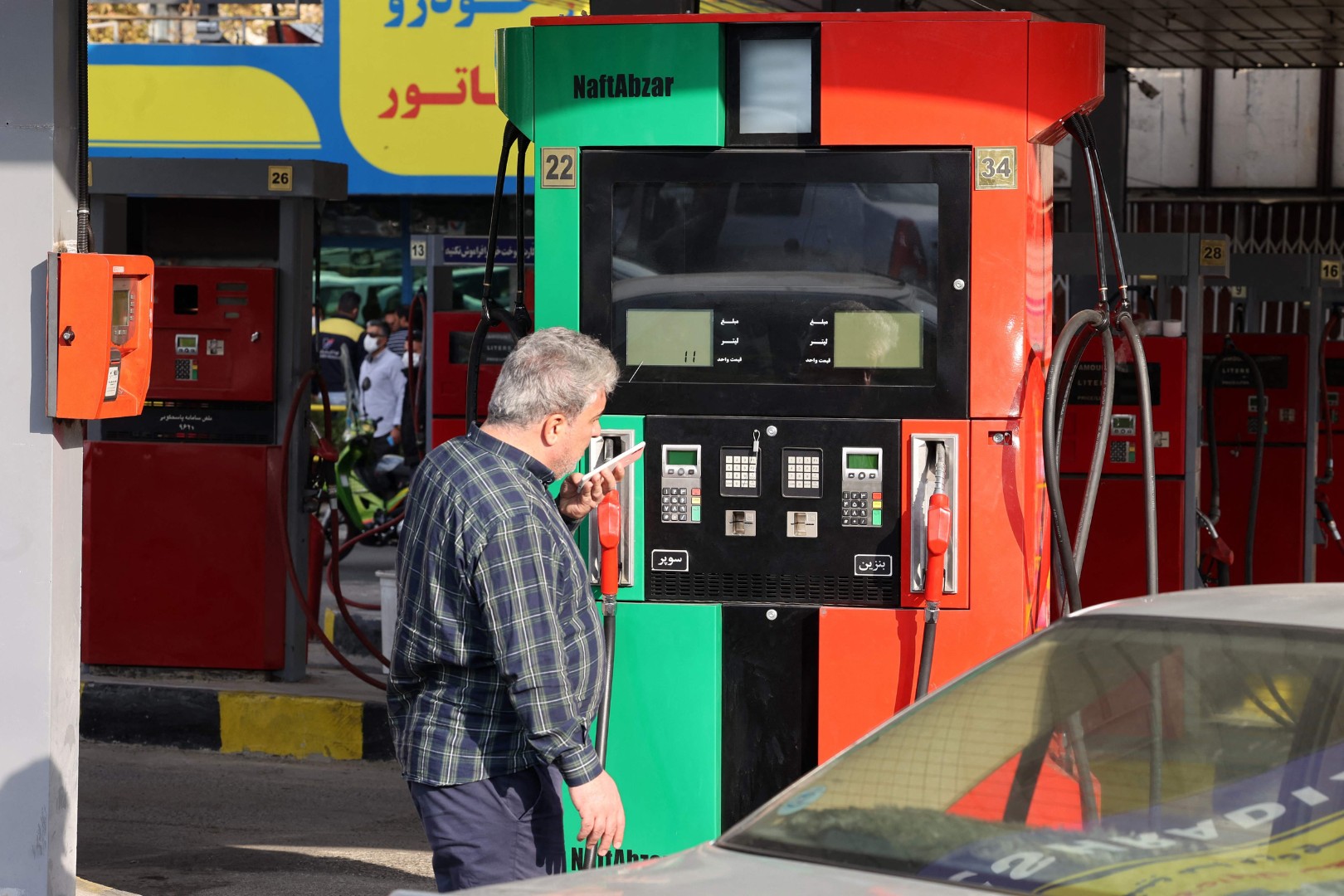 Oko 70 odsto benzinskih pumpi u Iranu ne radi zbog računarske greške
