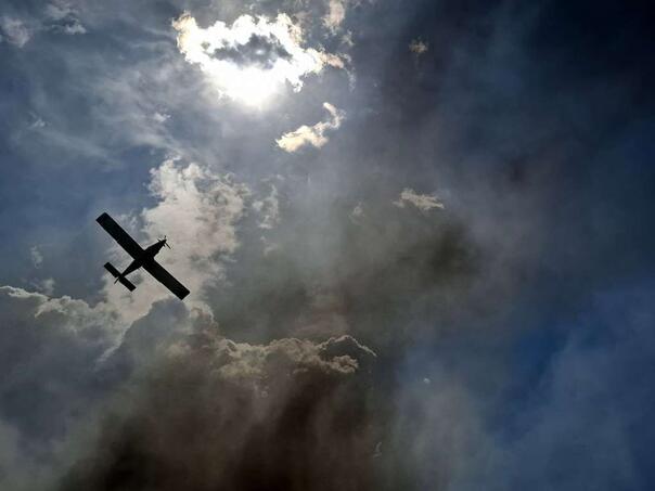Oko Konjica i dalje gori, na terenu vatrogasci i helikopteri