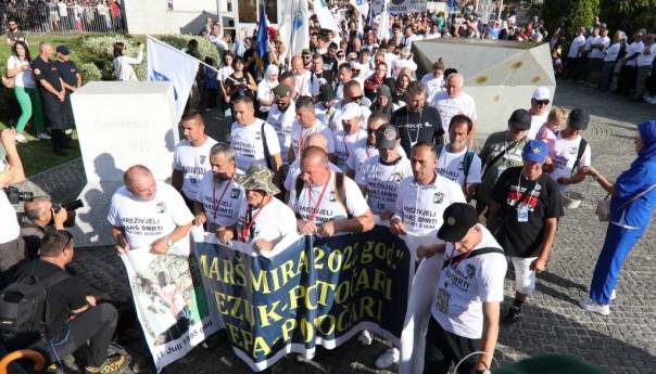 Oko pet hiljada učesnika 'Marša mira 2022' stiglo u Potočare