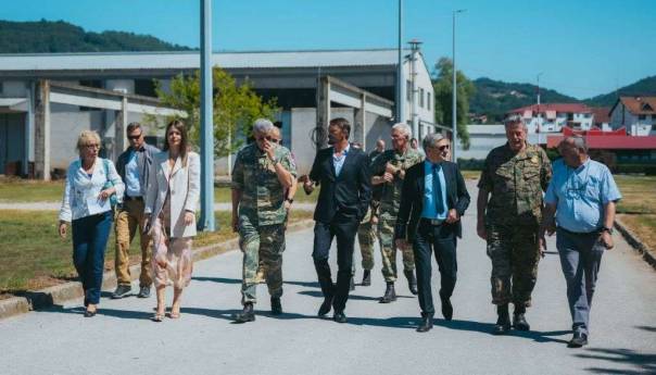 Okolić i Wessely posjetili zavod Tehnički remont Bratunac