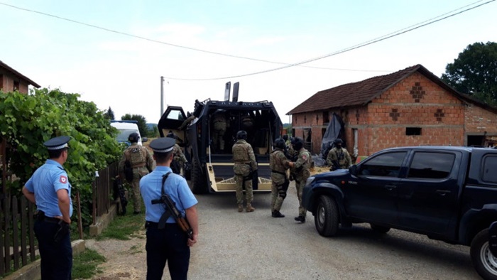 Završena talačka kriza u Gradišci, uhapšen muškarac