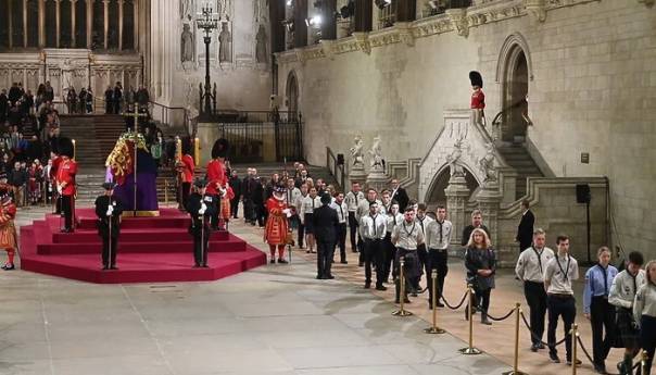 Okončano odavanje počasti kraljici Elizabeti II u Westminster Hallu