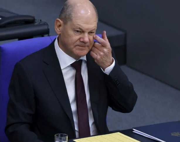 Olaf Scholz: "U Njemačku dolazi previše izbjeglica"