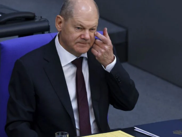 Olaf Scholz: "U Njemačku dolazi previše izbjeglica"