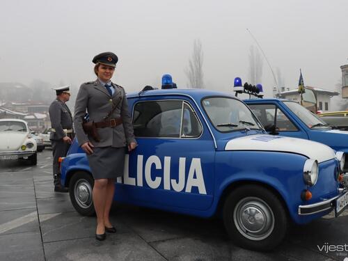 Oldtimeri iz sedam zemalja stigli u Sarajevo: Evo šta smo zabilježili