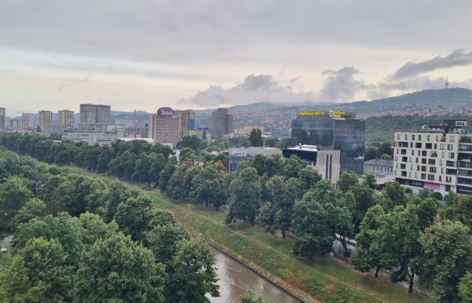 Oluja stigla i do Sarajeva: I danas nestabilno vrijeme
