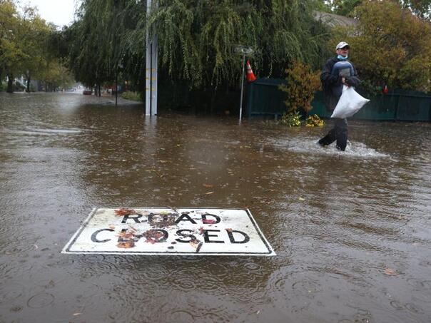 Oluja u Kaliforniji, troje ljudi stradalo