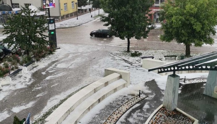 Olujno nevrijeme na području TK, u Kalesiji padao led
