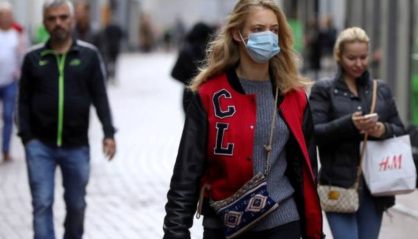 Omikron se brzo širi u zemljama s visokom stopom imuniteta