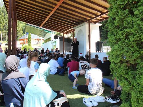 Omladinski kamp na Ajvatovici okupio 200 mladih iz Srednje Bosne