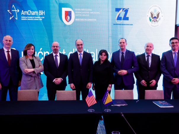 Veća dostupnost američkih proizvoda i medicinskih uređaja u KS