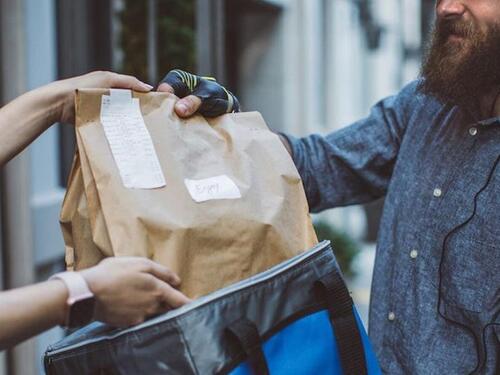 Online naručivanje hrane sve popularnije u BiH, ko naručuje najviše?