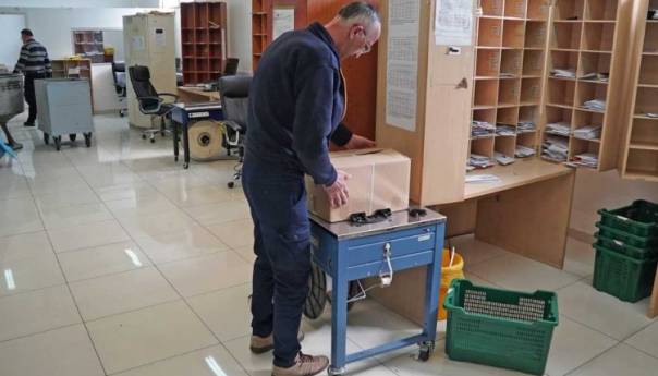 Online trgovina u procvatu, bh. građani naručuju namirnice, hranu, pelene ...