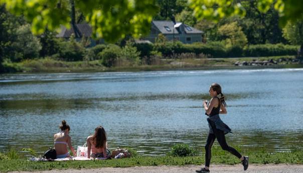Opada povjerenje Šveđana u odgovor vlasti na pandemiju