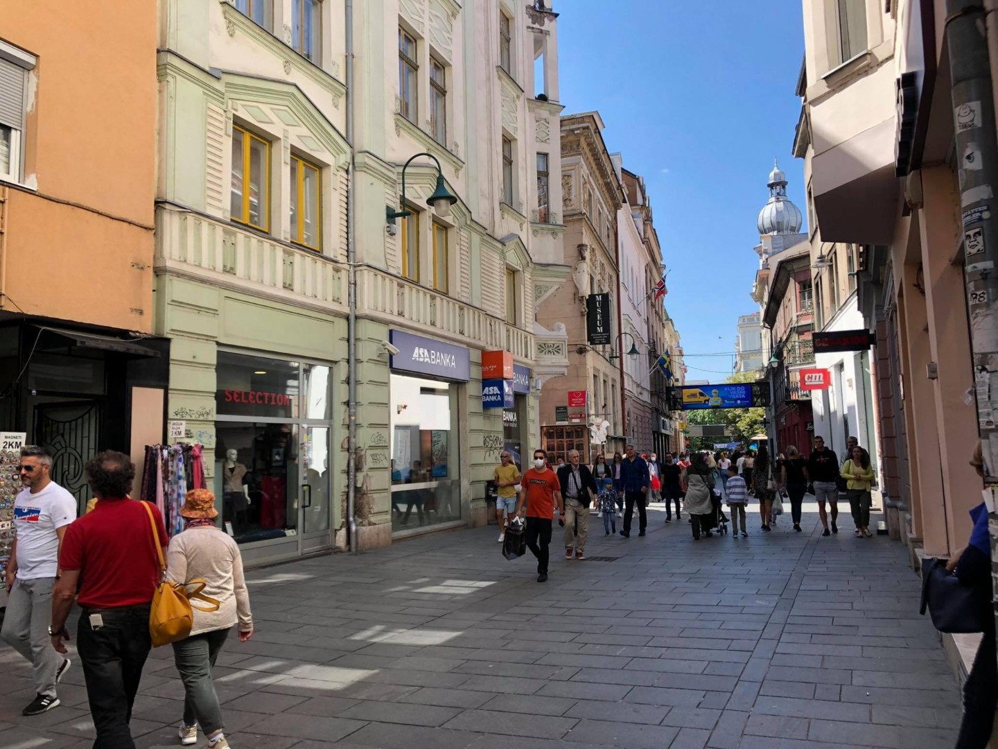 Opasno raste broj zaraženih u BiH, još 32 umrlo od korone
