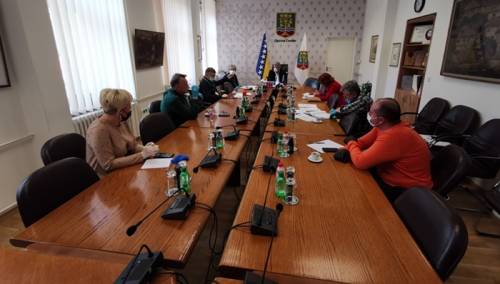 Općina Centar: Smanjiti zakupnine i pomoći plaćanje doprinosa poslodavcima