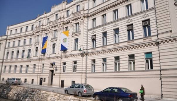 Općina Centar zatvorena zbog pozitivnog slučaja na koronavirus jednog uposlenika