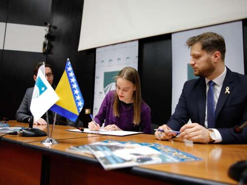 Općina Stari Grad stipendira 405 učenika i studenata