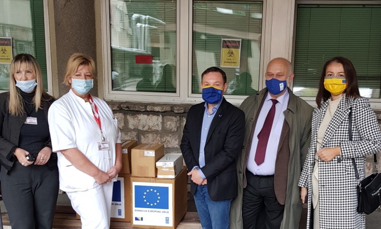 Općoj bolnici donirana dva monitora za praćenje vitalnih funkcija