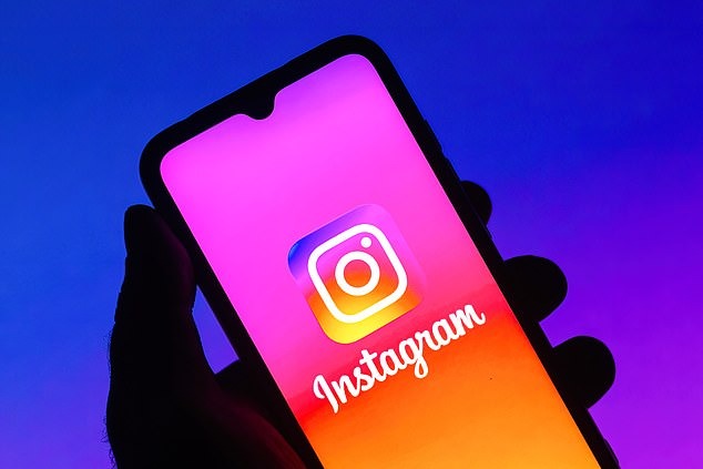 Opet pao Instagram