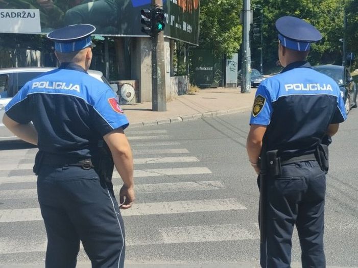 Opkoljena zgrada na Dobrinji: MUP RS i MUP KS sprovode zajedničku akciju