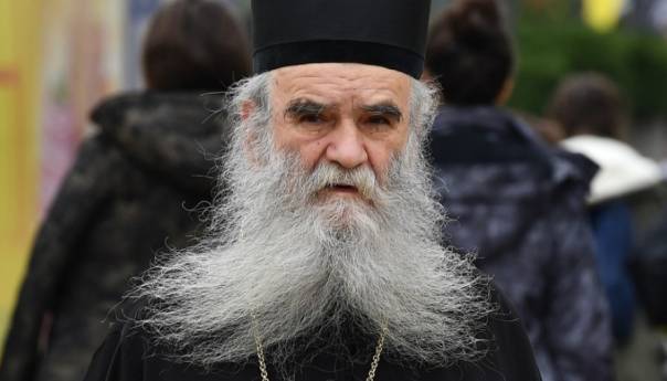 Oporavak mitropolita Amfilohija teče prema planu