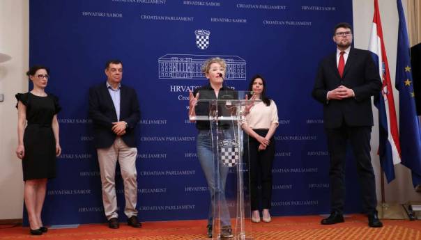 Oporba RH: Beroš mora otići!