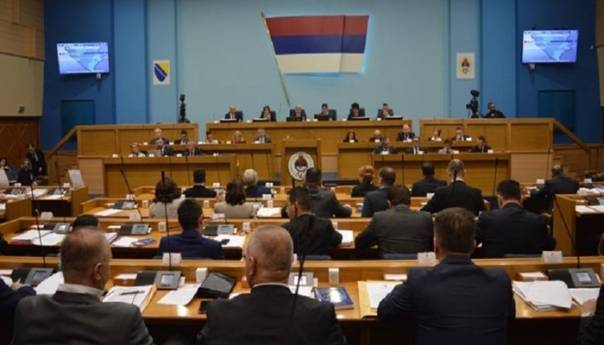 Opozicija najavila proteste zbog izmjena Poslovnika NSRS