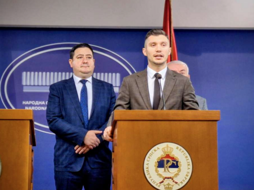 Opozicija predala zahtjev za održavanje sjednice NSRS o stanju u mljekarstvu