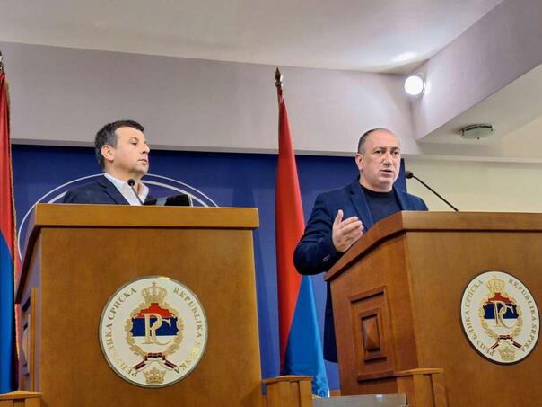 Opozicija u RS: Treba sačekati šta će reći Ustavni sud o legitimitetu nove Vlade RS