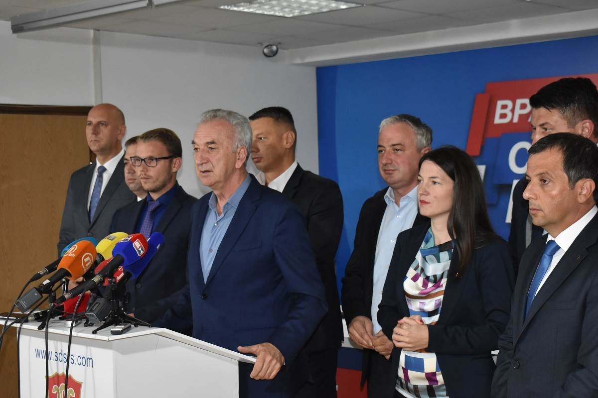 Opozicija u RS pokušava prikriti potpuni poraz od Dodika