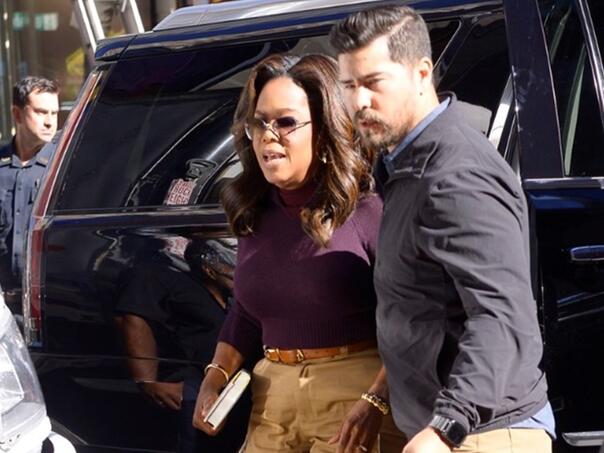 Oprah Winfrey snimljena u New Yorku, iznenadila vitkom linijom