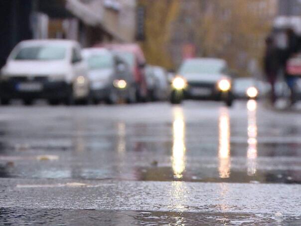 Oprez na putu: Poledica i smanjena vidljivost stvaraju opasne uslove za vožnju