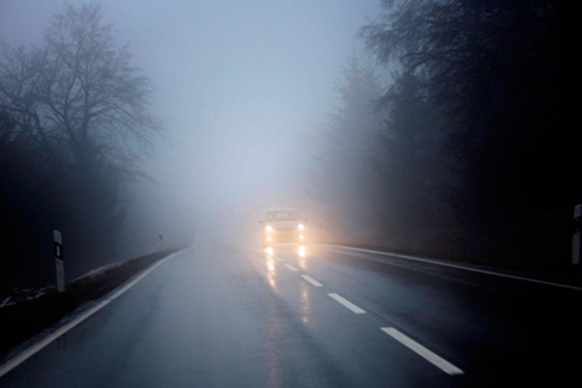Oprez u vožnji: Magla i odroni otežavaju saobraćaj u BiH