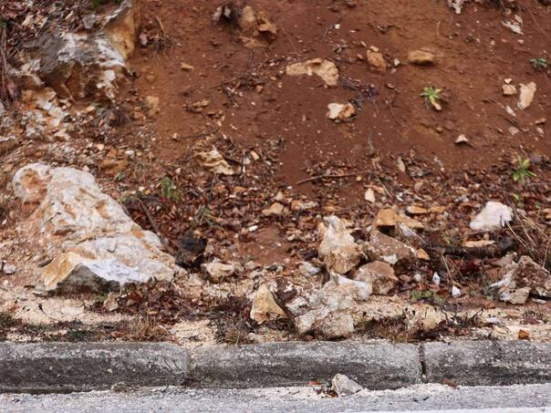 Oprez zbog magle i odrona