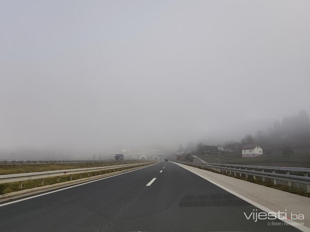 Oprez zbog magle, odrona i poledice