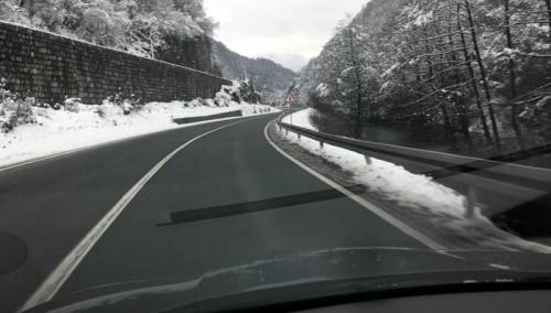 Oprez zbog magle, poledice i odrona