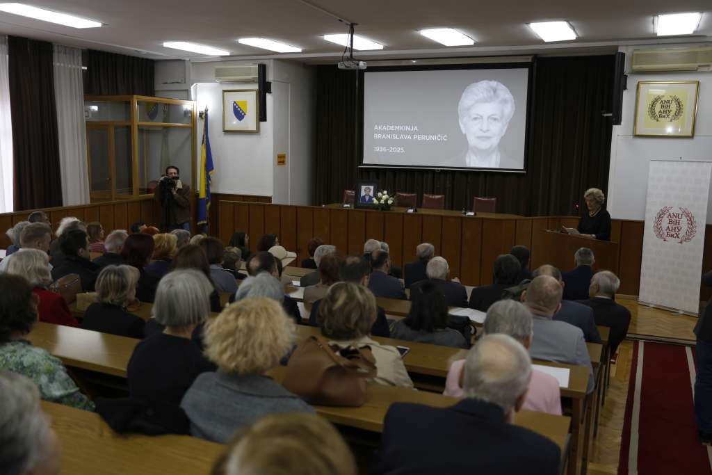 Oproštaj od akademkinje Peruničić, pamtit će je kao inspiraciju za bavljenje naukom