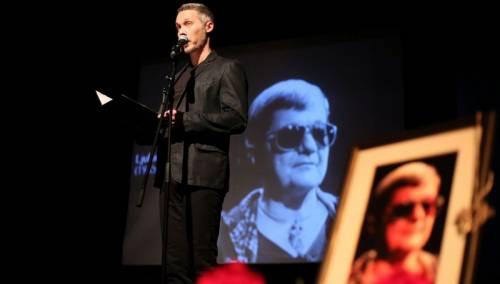 Oproštaj od Cice Ostojić, bića ljubavi i dobre duše teatra