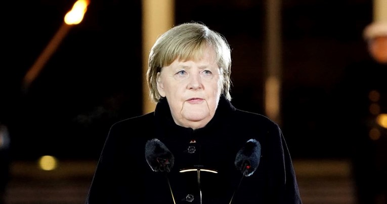 Oproštajni govor Merkel: Otpor mržnji i teorijama zavjere mora biti glasan i jak