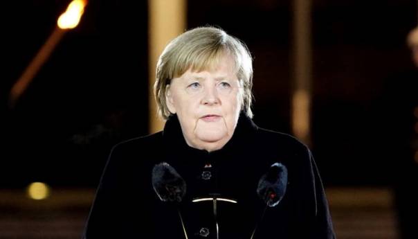 Oproštajni govor Merkel: Otpor mržnji i teorijama zavjere mora biti glasan i jak