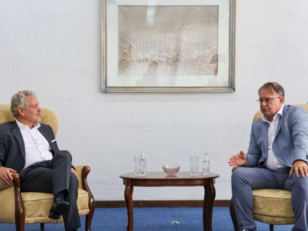 Oproštajni sastanak Nikšića i Sattlera: Važno je nastaviti s reformama